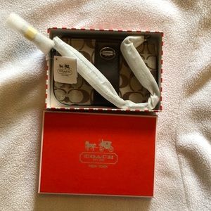 Coach wrist purse